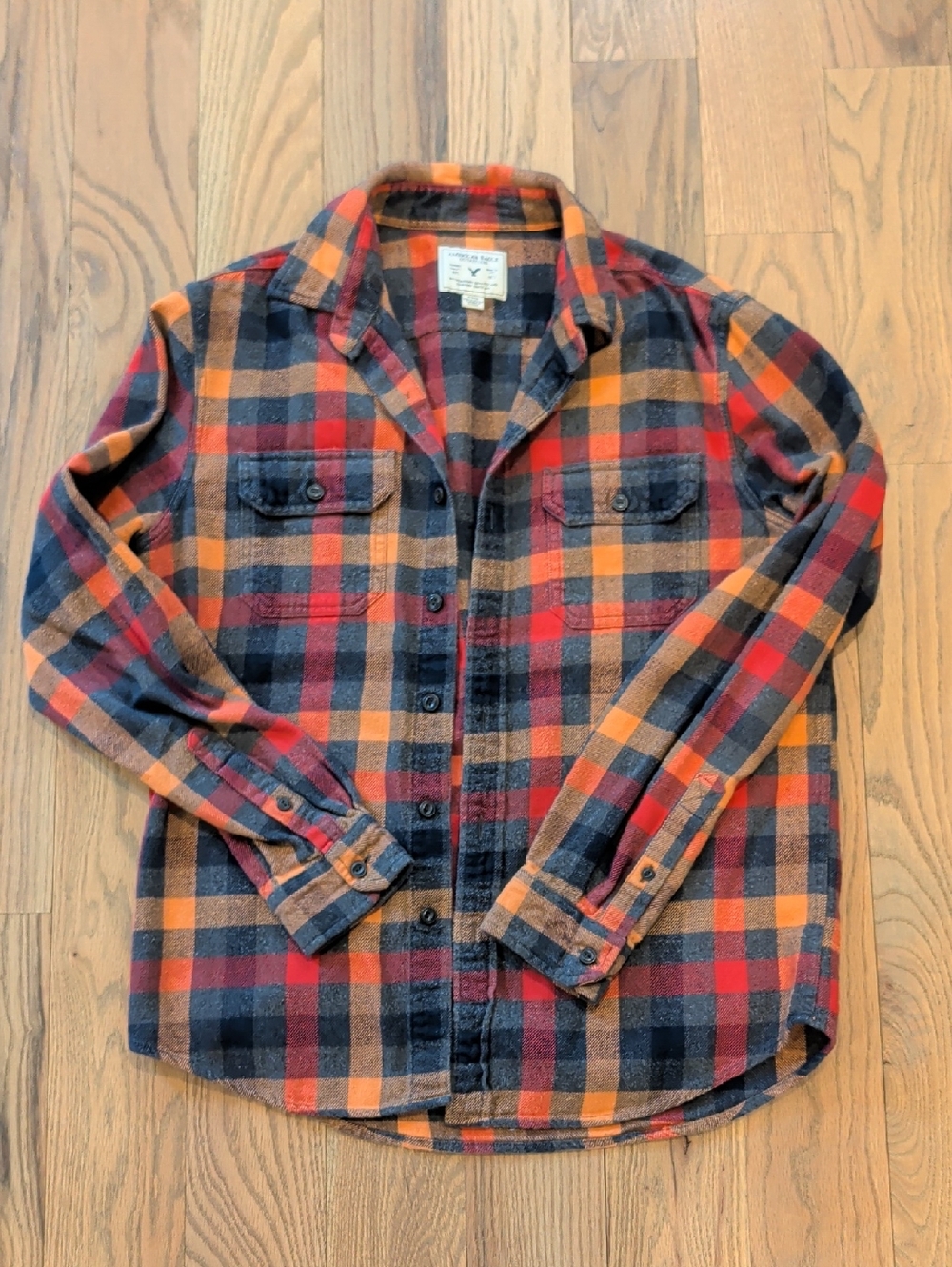 American Eagle Outfitters Men's Plaid Flannel Shirt Sz Medium